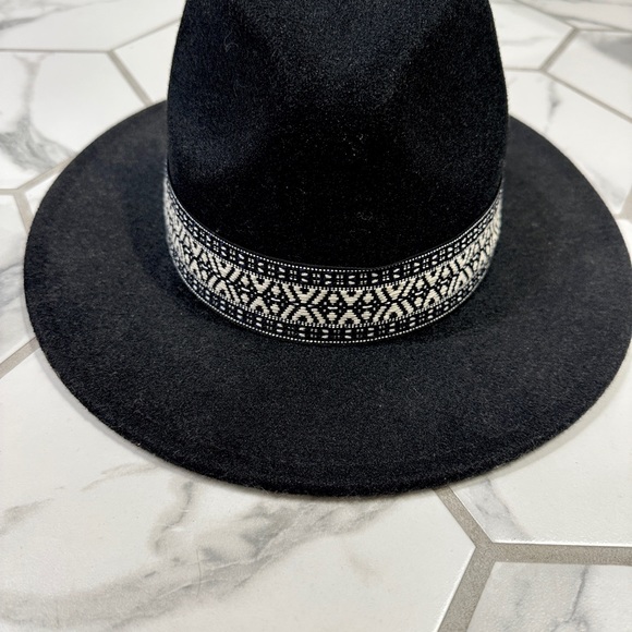 Felt Aztec hat- Altar’d State - Picture 3 of 5